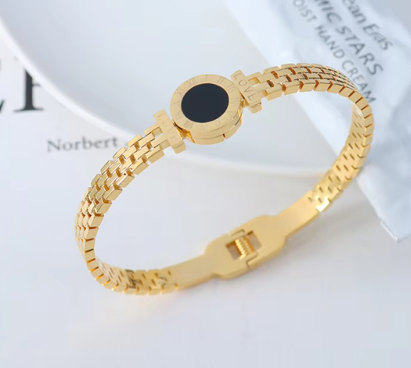 Brazalete con Números Romanos en Oro 18k