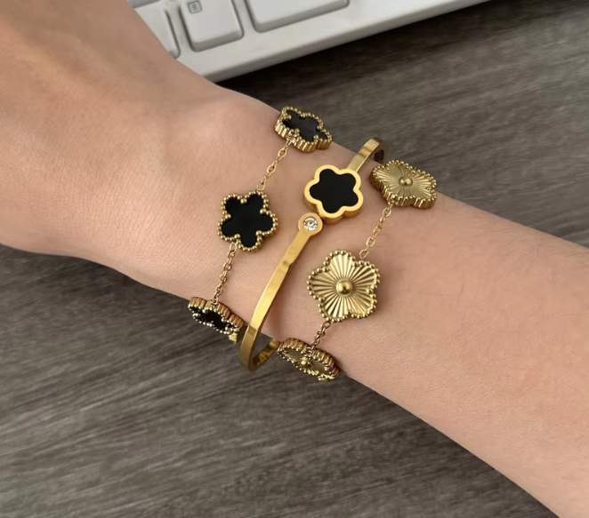 Conjunto de Pulsera 3 Piezas Flores en Oro 18k