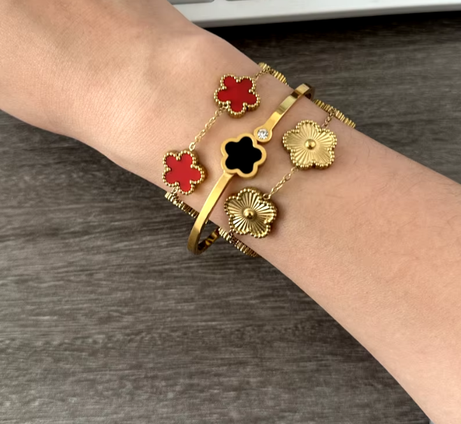 Conjunto de Pulsera 3 Piezas Flores en Oro 18k