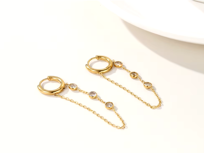 Aretas de Caida Elegante en Oro 18k