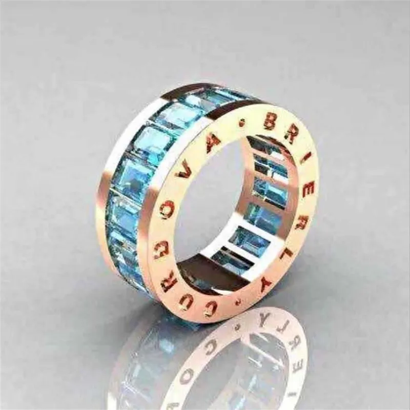 Anillo Vintage en Oro Rosa y Circonita Azul