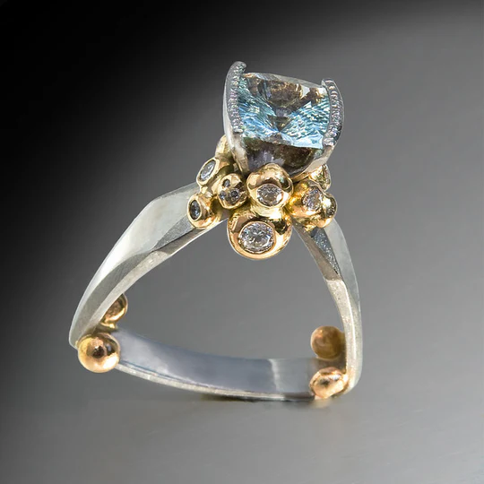 Anillo Cristal Azul Vintage en Oro y Plata