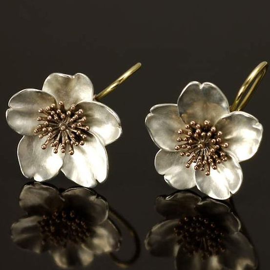 Aretes Florales Vintage