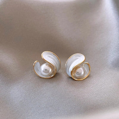 Aretes de Lujo con Ópalo Blanco y Perla en Oro