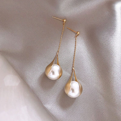 Aretes Colgantes con Perlas de Lujo