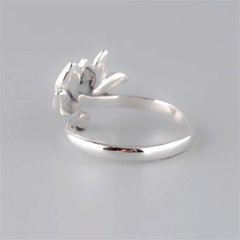 Anillo Ajustable Flor de Lotus en Plata 925