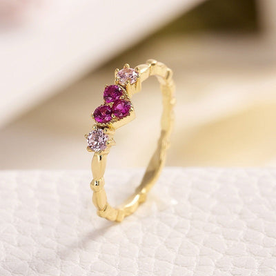 Anillo de Corazón Rosado en Oro