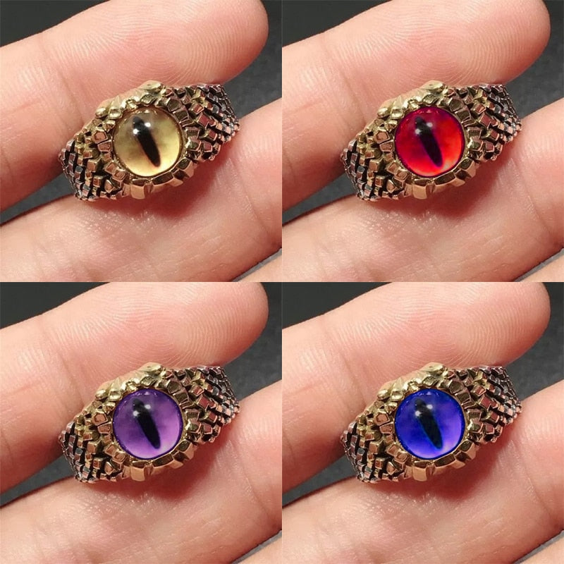 Anillo Vintage Ojo de Serpiente en Oro