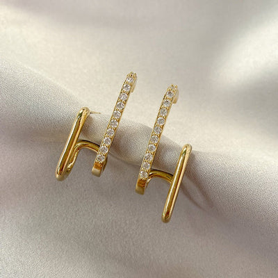 Aretes Irregulares con Circonitas en Oro