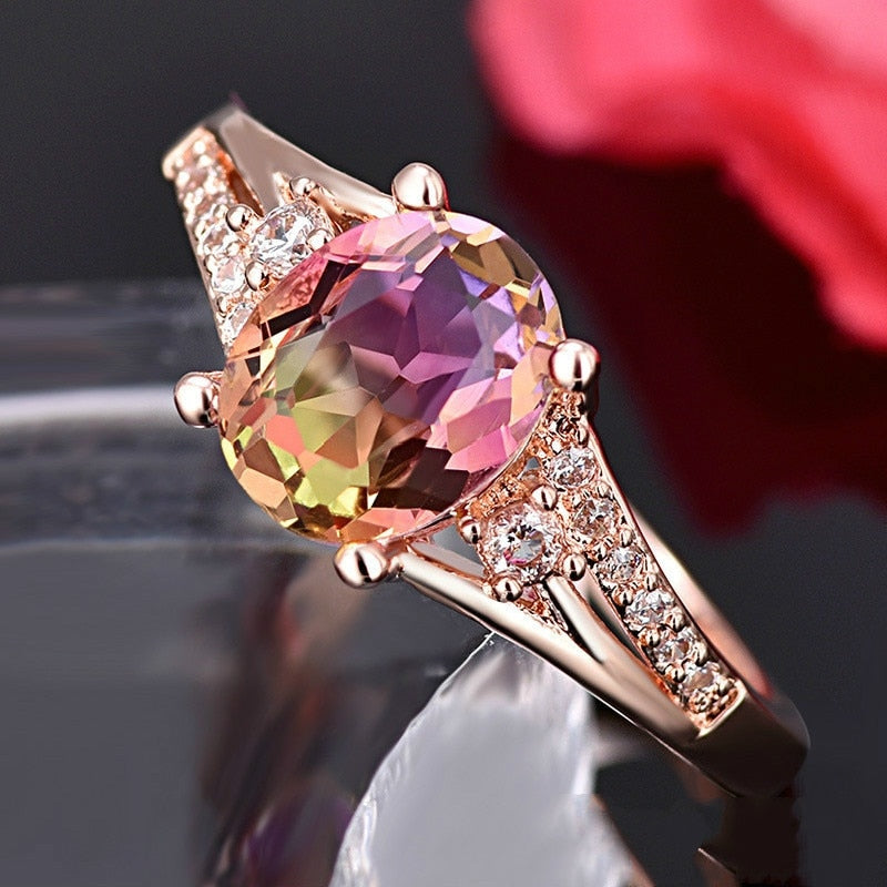 Anillo de Cristal Rosa en Oro