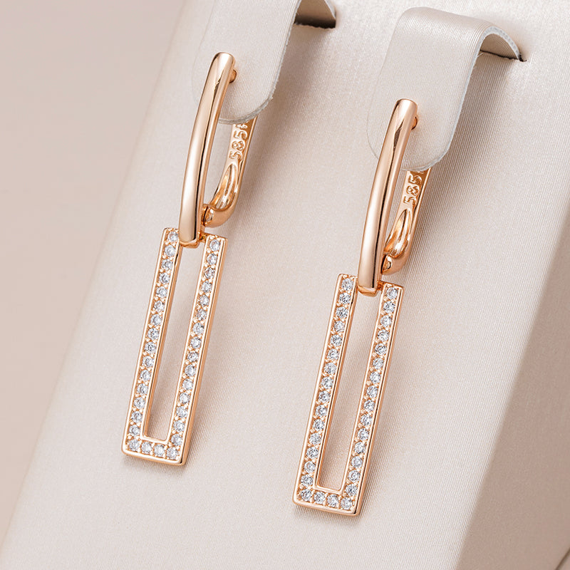 Aretes Elegantes Rectangulares Brillantes en Oro